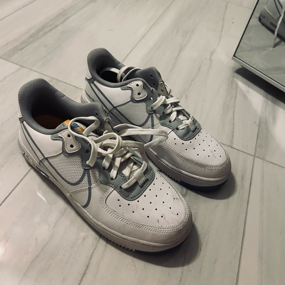 Nike shoes